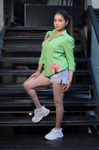 Cotton shirt with pink flower Cotton shirt with pink flower