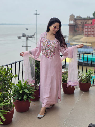 Dabka work A-line suit (Banaras edit) Dabka work A-line suit (Banaras edit)