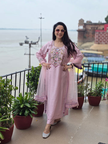 Dabka work A-line suit (Banaras edit) Dabka work A-line suit (Banaras edit)