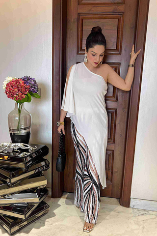 White Top With Blingy Pants White Top With Blingy Pants