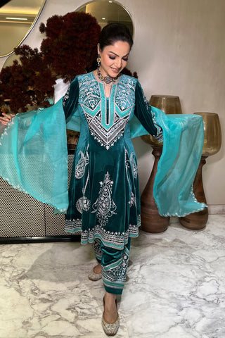 Velvet Embroidered Suit Velvet Embroidered Suit