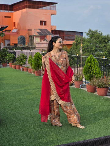 Crepe printed suit Crepe printed suit