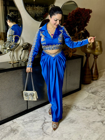 V cut drape V cut drape