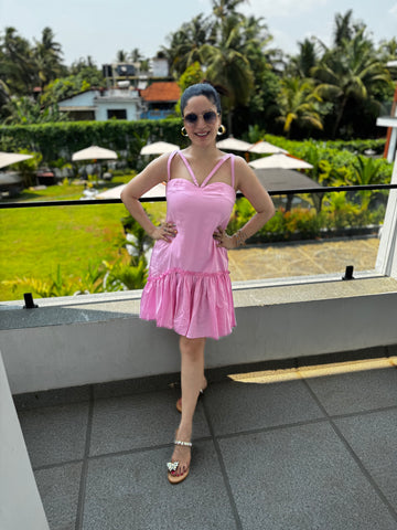 Barbie pink dress Barbie pink dress