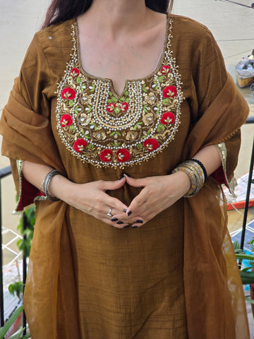 Neck work suit Neck work suit