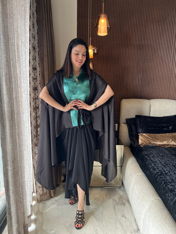 Wired cape with Drape Wired cape with Drape