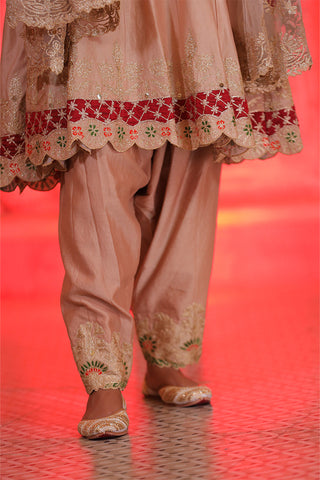 Inaaya (Nóòr e Ránì) Inaaya (Nóòr e Ránì)