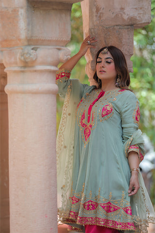 Zoya (Nóòr e Ránì) Zoya (Nóòr e Ránì)