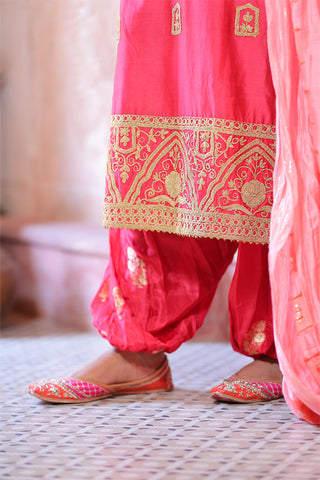 Mahek ( Nóòr e Ránì) Mahek ( Nóòr e Ránì)