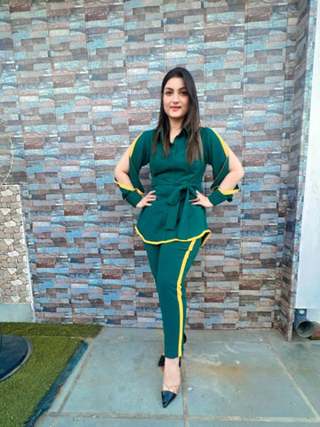 Knotted Slit Sleeve Duo Knotted Slit Sleeve Duo