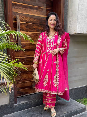 Royal Elegance Suit Royal Elegance Suit