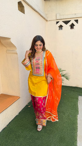 Aari Suit