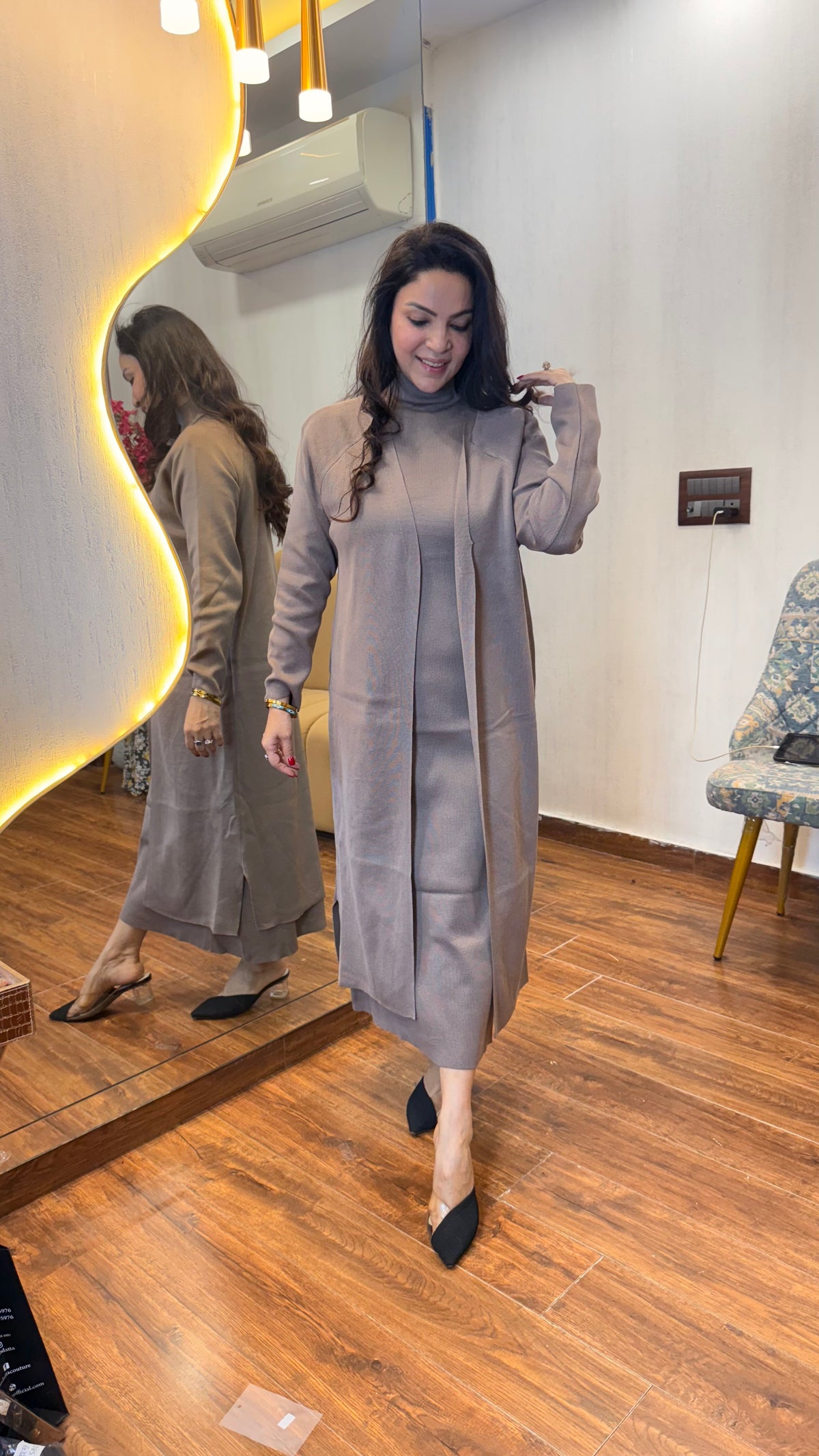 Knitted mouse colour dress