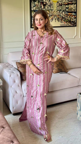 One piece pink long silhouette