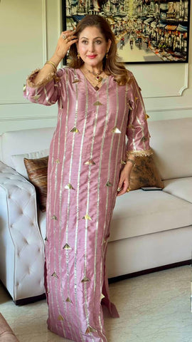 One piece pink long silhouette