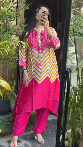 Dual colour Bandhani kurta set
