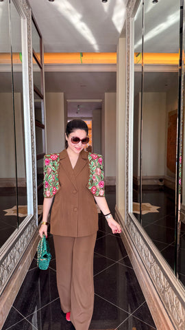 Cape sleeves blazer set