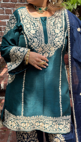 Aari Embroidery Suit