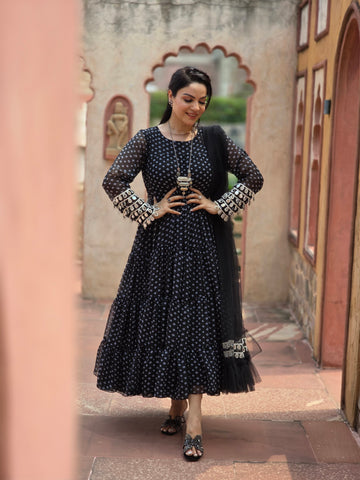 Bandhani Anarkali suit