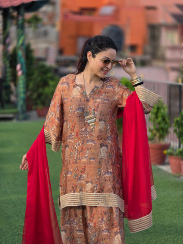 Crepe printed suit