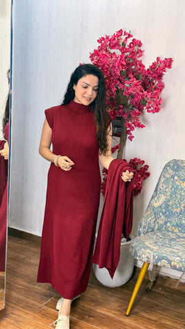 Maroon knitted dress